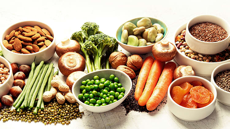 Các nguồn thức ăn chứa chất xơ không những lành mạnh đối với cơ thể chúng ta mà còn đóng vai trò quan trọng trong việc ngăn ngừa táo bón là một biến chứng thường gặp sau khi phẫu thuật