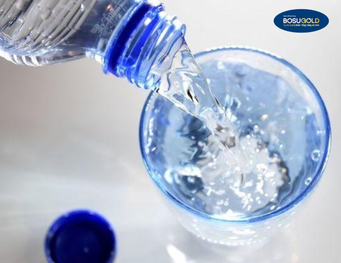Nước là thành phần chiếm đến 70% trong cơ thể đóng vai trò quan trọng